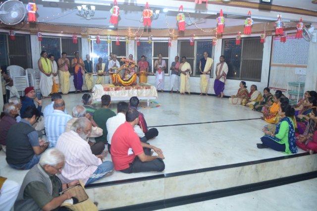 Aarti by Maharaja Samrjitsingh Gaekward